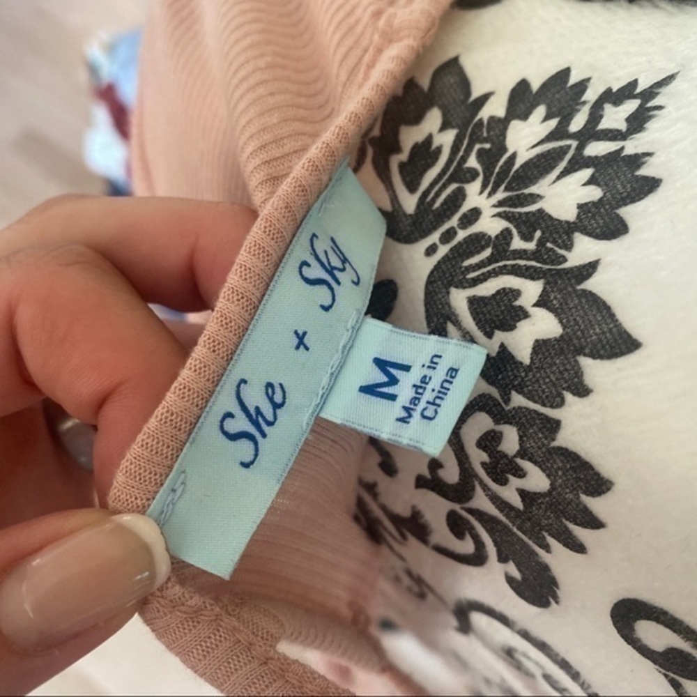She and Sky pink shirt - Picture 6 of 6